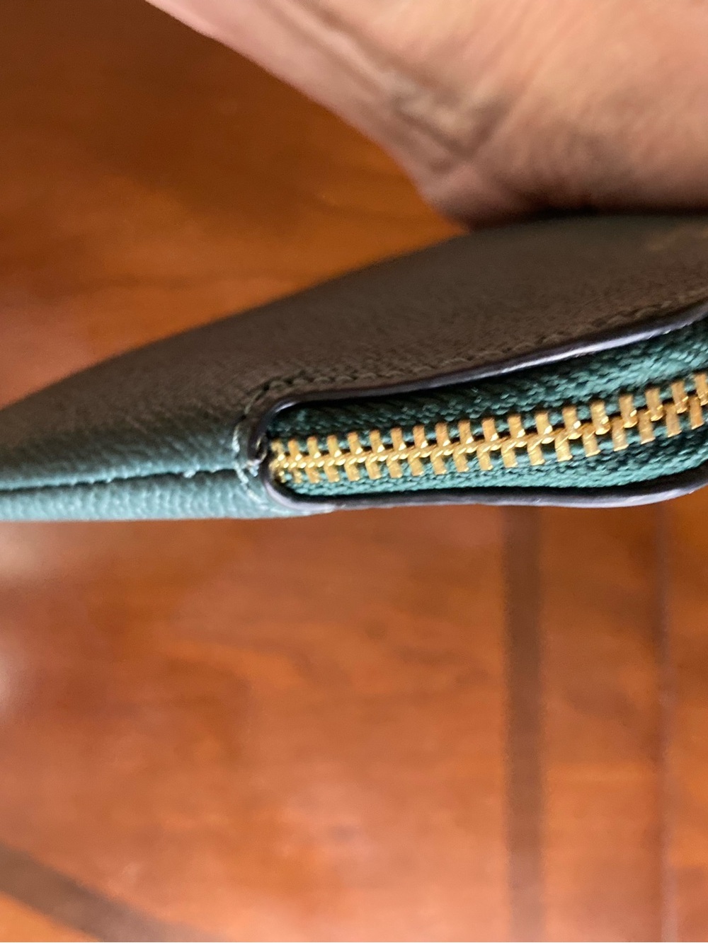 Coach Corner Zip Wristlet in Forest Green Cross Grain Leather EUC - Picture 12 of 16